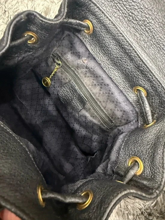 Gucci Mini Bamboo Backpack in Black Suede Leather - Picture 11 of 16